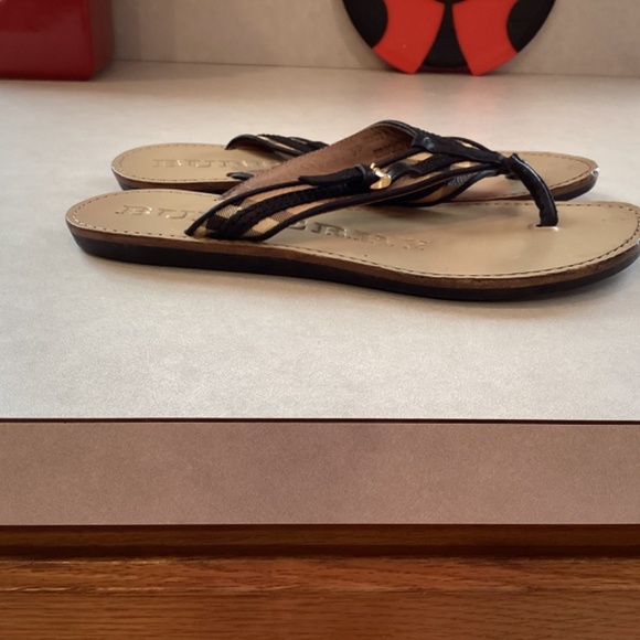 Burberry flats - Picture 4 of 6